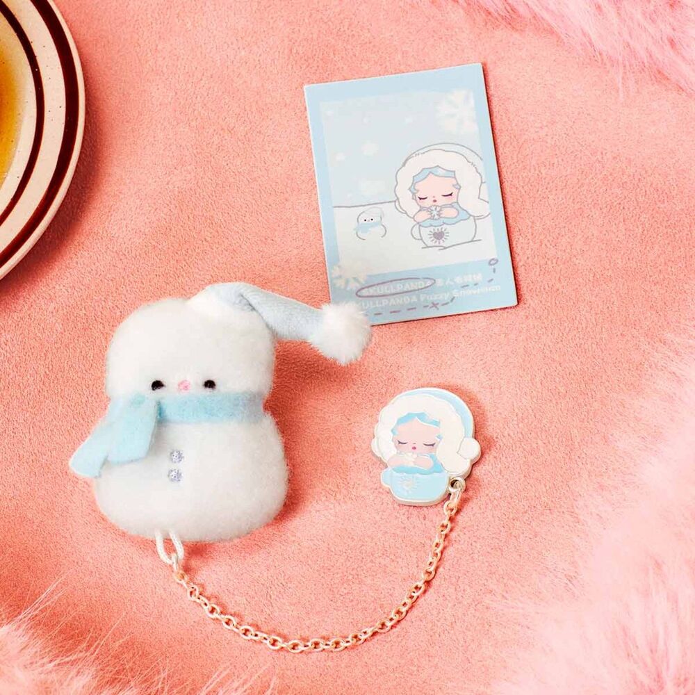 POP BEAN Fluffy & Cozy Fridge Magnet (Skuallpanda Fuzzy Snowman Secret Version)